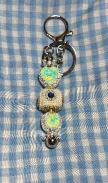 �r�[�Y�@�L�[�z���_�[