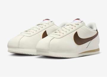 NIKE Rebc U[