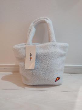 Vi ellesse {A~jg[gobO y zCg 艿5000~