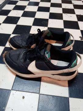 NIKE �i�C�L DV0813-001 ���b�t���g���[�i�[ �� �x�[�W�� 27.5cm �X�j�[�J�[