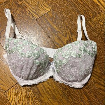 ���� �u���̂� E70