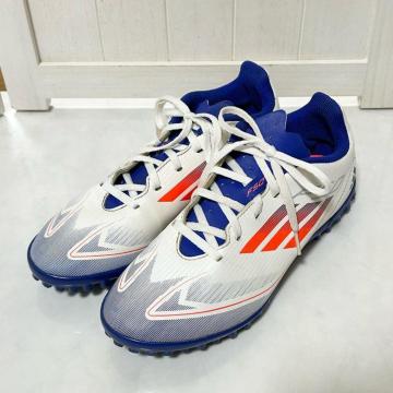 adidas �A�f�B�_�X �W���j�A �T�b�J�[ �g���[�j���O�V���[�Y 24.5cm