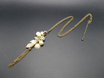 �V�i�@�A���e�B�[�N���@���F�n�{�^�j�J�� �l�b�N���X