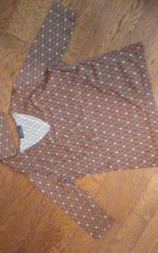 首に巻くタイがついていてお洒落 美品