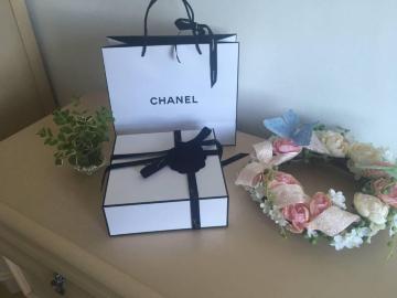 CHANELpbP[WEVbv܃Zbg{EJAt