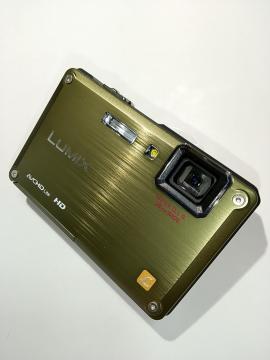 LUMIX DMC-FT1 ���i �[�d��Ȃ�