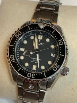 SEIKO vXybNX@}}X^[600  XvOhCu