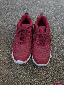 velen �y�ʃX�j�[�J�[  �Q�Scm  �W���M���O  �E�H�[�L���O  ���U��  ���n�r��  �قږ��g�p�i