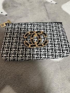 CHANEL�m�x���e�B�R�C���P�[�X
