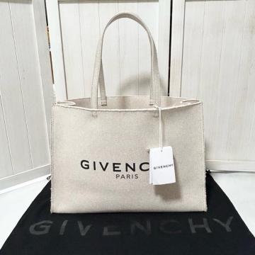 Vi ^Ot GIVENCHY LARGE G S g[gobO