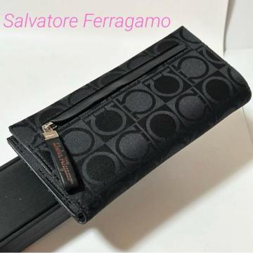 Salvatore Ferragamo �t�F���K�� �����z �L�����o�X ���U�[ �K���`�[�j �u���b�N
