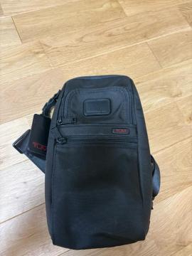 TUMI �g�D�~ �{�f�B�o�b�O �V�����_�[�o�b�O �u���b�N �i�C����
