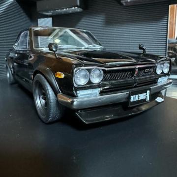 ŖWi I[gA[g1/18GT-R(KPGC10)`[ho[W