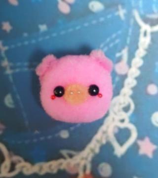 ハンドメイド♪ポンポンアニマルフェイスブローチ★こぶた★
