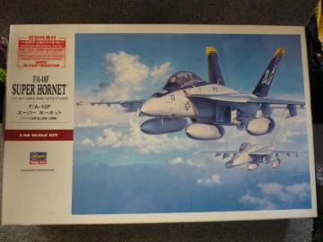 vfuF/A-18@SUPER HORNETvQ4