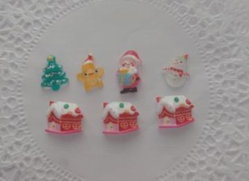 ★ハンドメイド素材★ミニクリスマスパーツ7個mix@