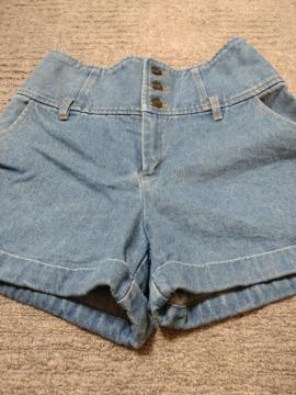 LOWRYS FARM�f�j���@�V���[�g�p���c����