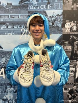 #13 OY DI gpEMTCXpCN