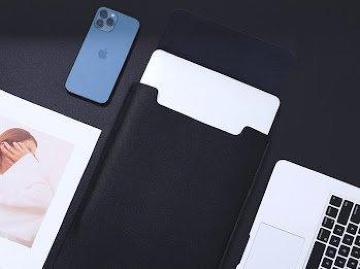 13 / 13.3C` PUU[ MacBookP[X ubN