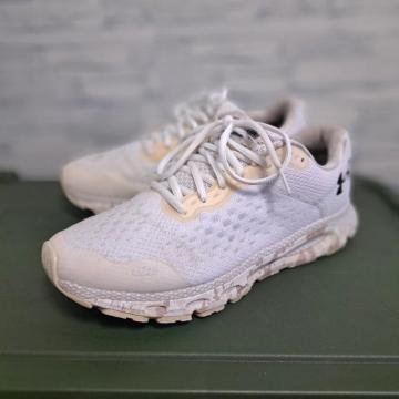 ��UNDER ARMOUR �A���_�[�A�[�}�[ �J���t���[�W�� �X�j�[�J�[/�����Y/27.5cm���󏭃��f��
