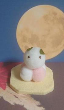 ハンドメイド♪カップ入り!ポンポン和菓子『紅白団子』白うさぎ