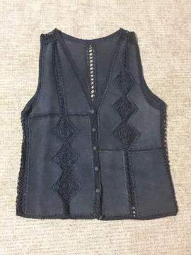 450.新品☆レザーと刺繍糸ジレ ベスト☆濃いグレー☆サイズ9号