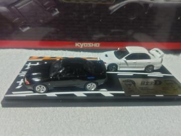 ���װ�� 1/64 ������D ���ײ�R32 GT-R VS �O�H�ݻ� �ݴ��4  �����B  ��鐴��