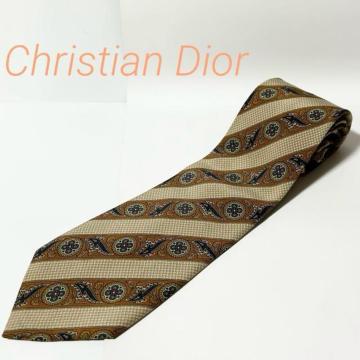 i Dior fBI[ lN^C yCY[  A XgCv  VN