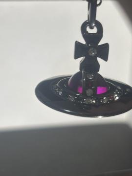 Vivienne Westwood ^Cj[I[u lbNX ubNp[v