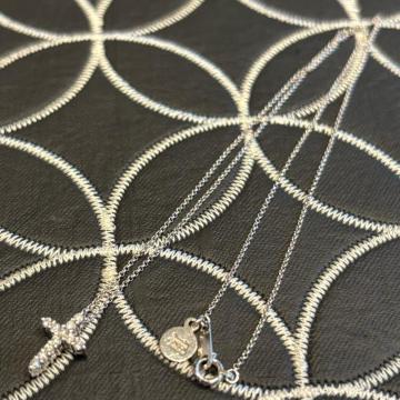 iK18JUSTIN DAVISSMALL CROSS NECKLACE40cm艿24,2000~