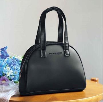 �����l���G���t�^���A�f���[ �g���X�e�X�~kazumi�����V���G�b�g�� ���߂����o�b�O