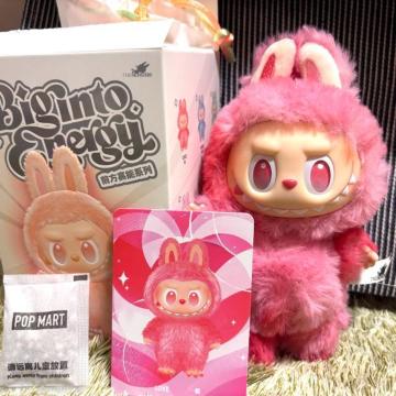 �V�i ���K�i ���u�u �G�i�W�[ �ʂ������ �ԐF ���b�h LOVE �� energy labubu love LABUBU ����