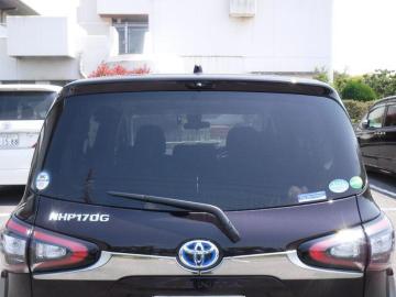 シエンタ 取付例あり ベンツ風 型式エンブレム NHP170G