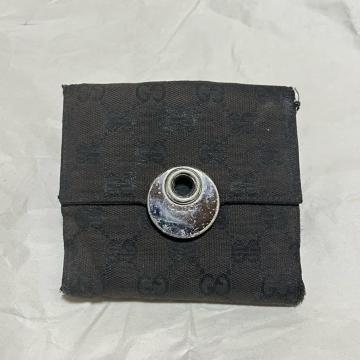 �yGUCCI / �O�b�`�z ��܂���z GG�L�����o�X �u���b�N �󂠂� ����