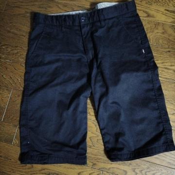 ネイビー 短パンツ ウエスト85cm 美品