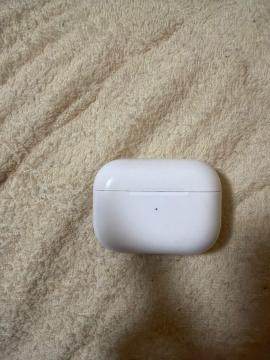 Apple AirPods Pro �[�d�P�[�X �����i �z���C�g �C���z���t���i