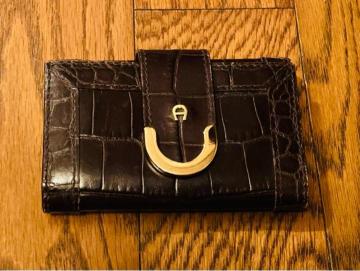 AIGNER ACOi[@L[P[X@U[@C^A@NR^@Y@fB[X