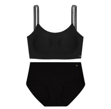 新品 Victoria's Secret ロゴブラショーツセット ノンワイヤー