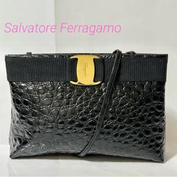 Salvatore Ferragamo �t�F���K�� ���@�� ���{�� �^���� ���U�[ 2way �V�����_�[ �o�b�O �u���b�N