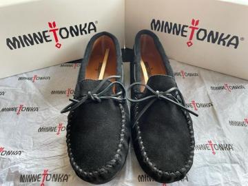 Vi@MINNETONKA~lgJ 919 CLASSIC MOC BLACK SUEDE NVbN JV 28.5cm