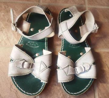 DOUGLAS SANDALS LTD �j���[�W�[�����h�� �T���_�� �T�C�Y3 �O���[��/�z���C�g
