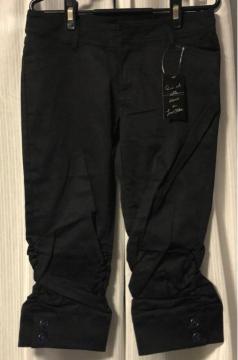 ☆新品未使用☆黒ズボン