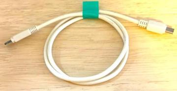 USB-C Lightning�P�[�u��