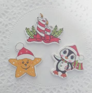 ★ハンドメイド素材★木製ボタン・クリスマスイラスト3個D