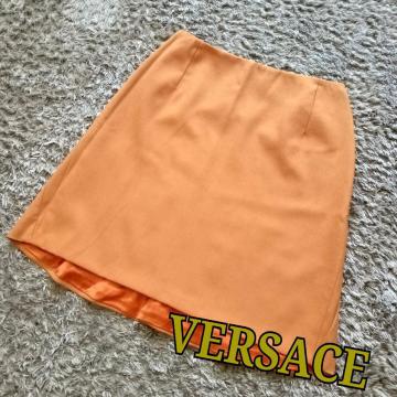 VERSACE FT[` XJ[g