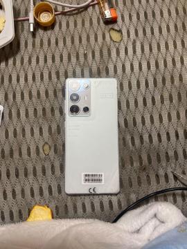 �z���C�g Android�X�}�[�g�t�H�� SIM�t���[ �{�� ���@�\�J�������ڃ��f��BoSE��Bluetooth��