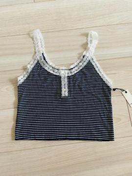 Vi@FOREVER21 {[_[XgCv L~\[ [Xgt