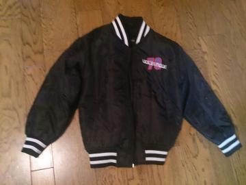 130 VOICE & MOVE 黒のジャンパー 超美品