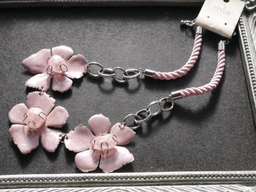Vi mia Collection AeB[NsN̂ԃlbNX
