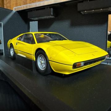   1/18 tF[ 308GTB